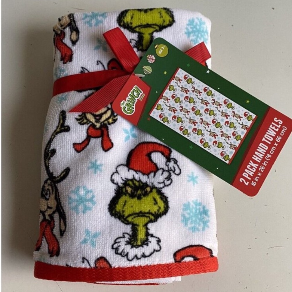 GRINCH COTTON TOWEL SET Christmas Dr. Seuss Cindy Lou Who Max 16" x 26" NEW 2pc